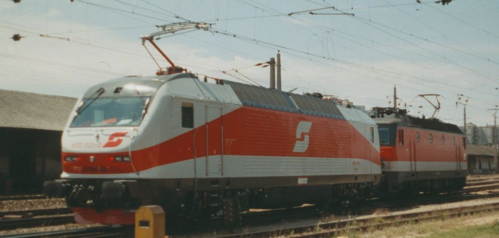 loco-info.com - Austrian Federal Railways class 1012