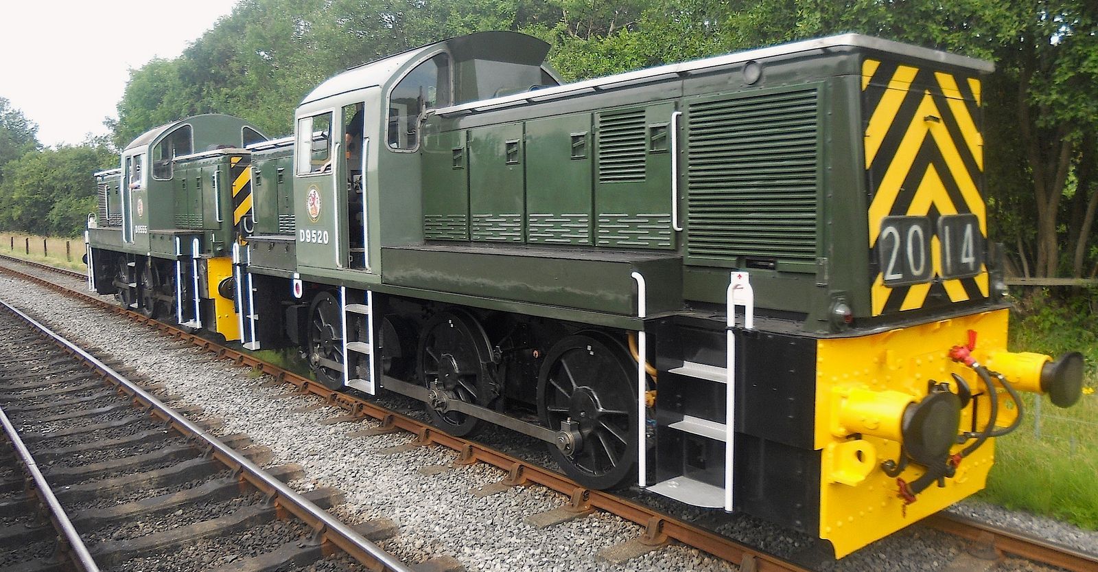D9555 und D9520 im Juli 2014 in Rawtenstall