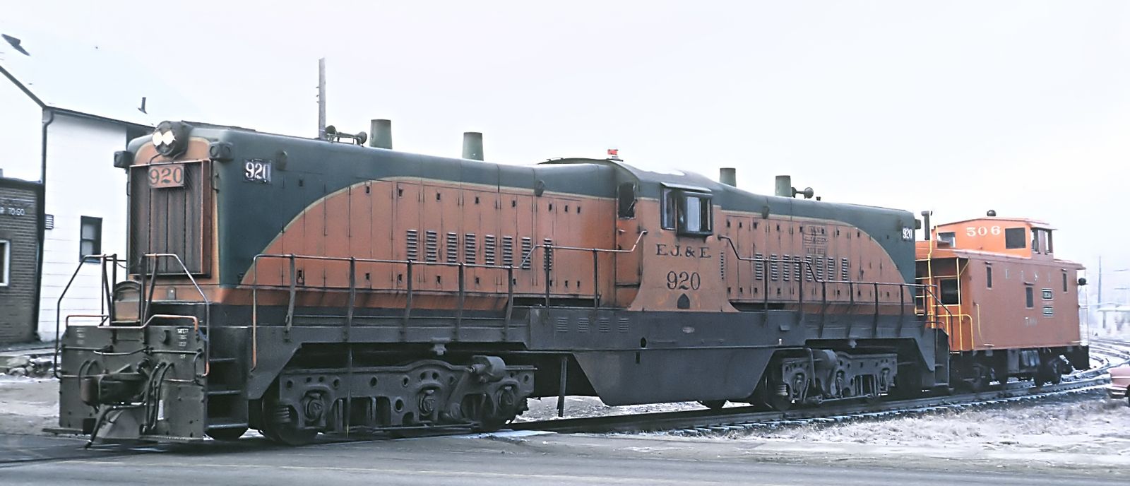 Elgin, Joliet & Eastern Railway Nr. 920 im Januar 1965 in Griffith, Indiana