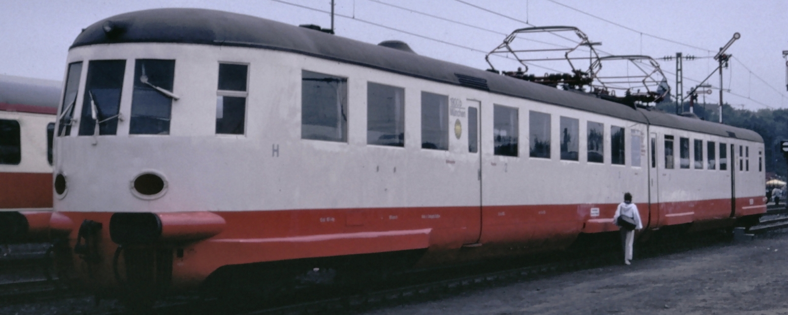 ET 11 01 in pre-war livery in October 1985 in Bochum-Dahlhausen
