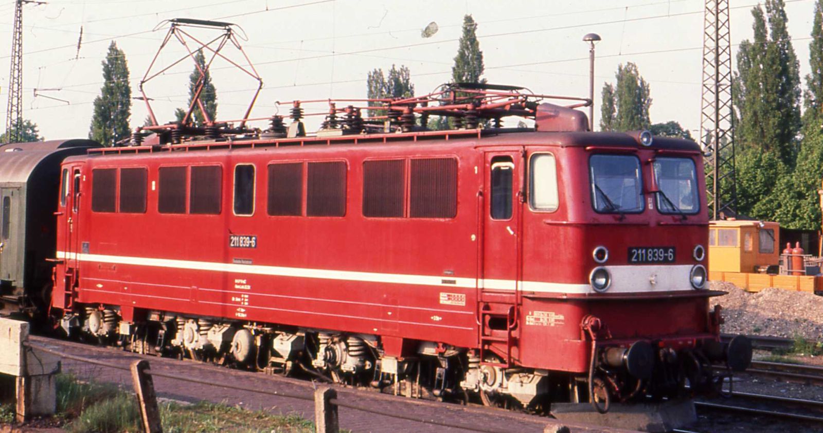 211 839 im Mai 1991 vermutlich in Apolda
