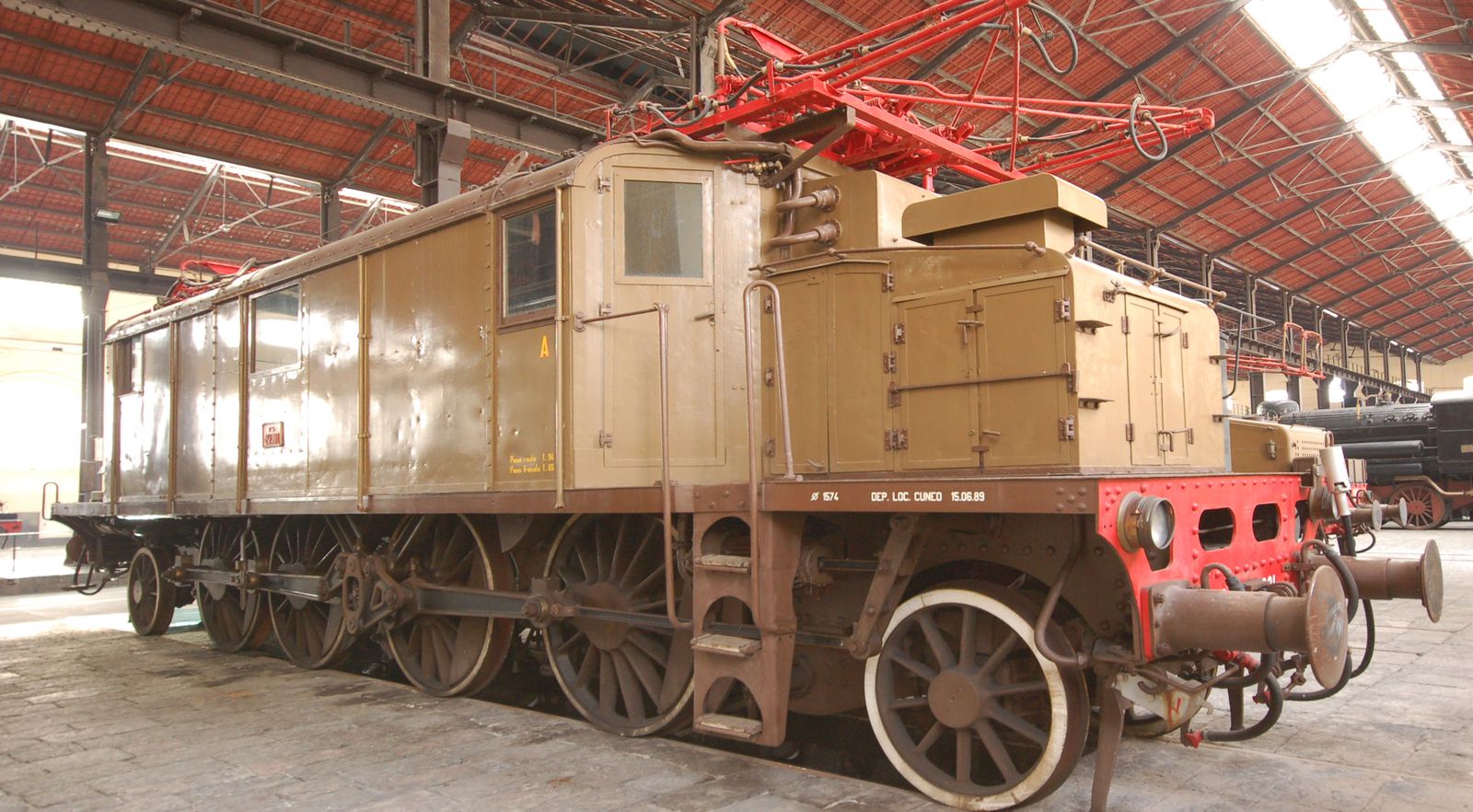 E.432.011 im Nationalen Eisenbahmuseum in Pietrarsa