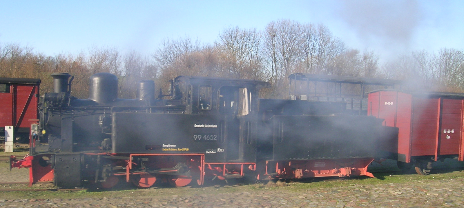 99 4652 of the Rügen Light Railway in January 2005 in Putbus