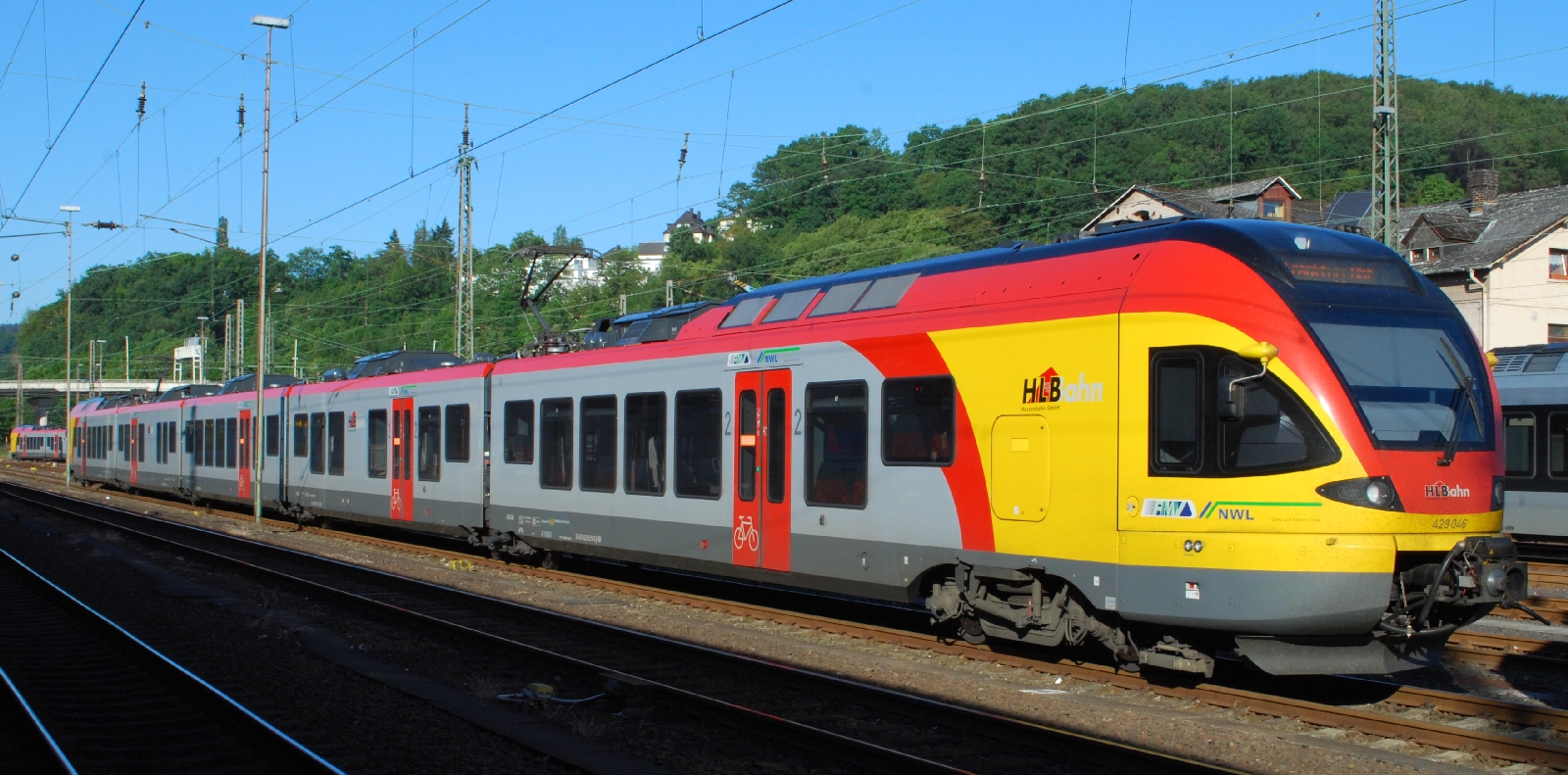 Two-car Flirt 2 of the Hessische Landesbahn in June 2011 in Siegen