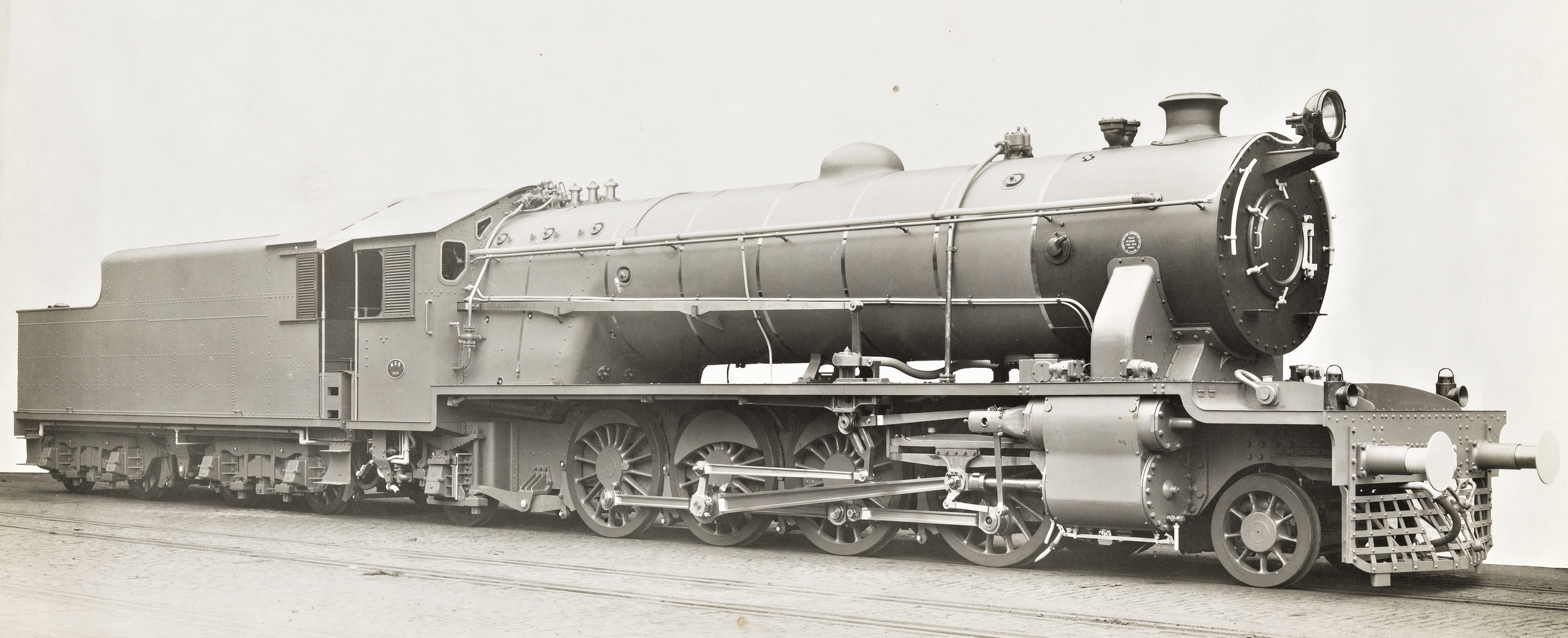 Nizam's Guaranteed State Railway No. 16 on a North British works photo