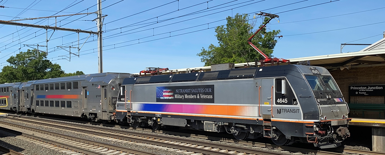 ALP-46A No. 4645 in June 2021 at Princeton Junction station, New Jersey