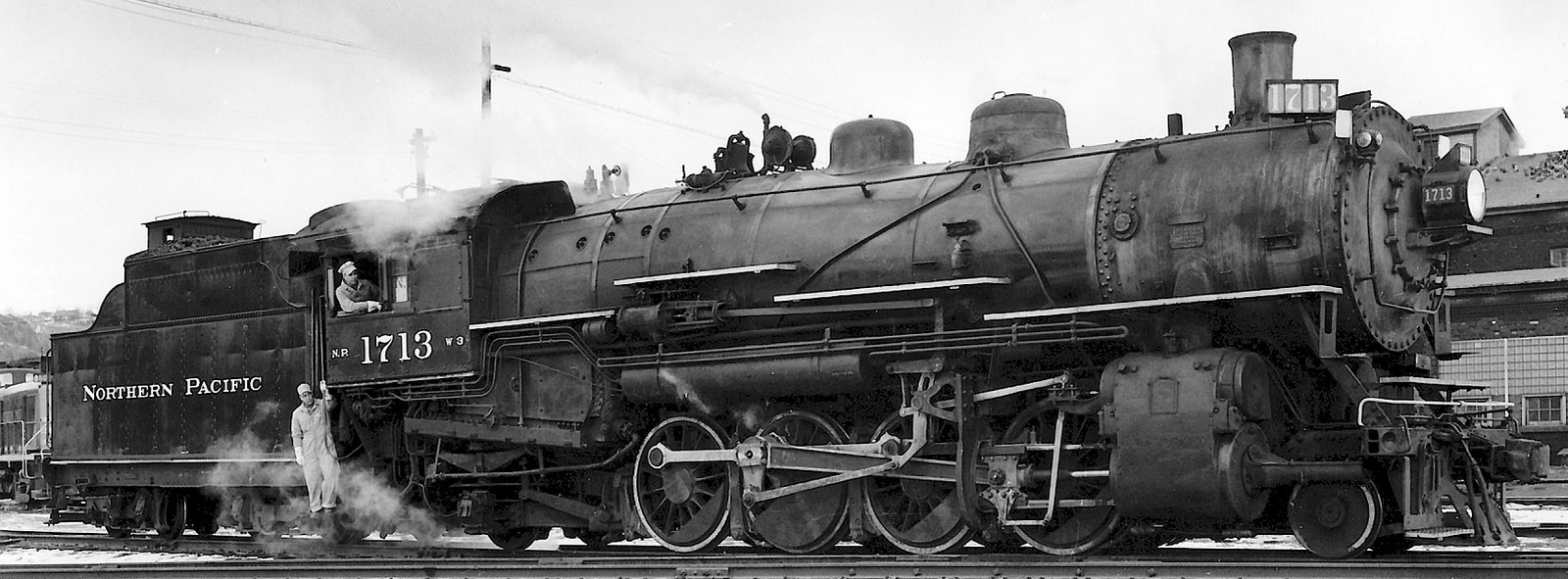 W-3 No. 1713 in January 1958 at Duluth, Montana