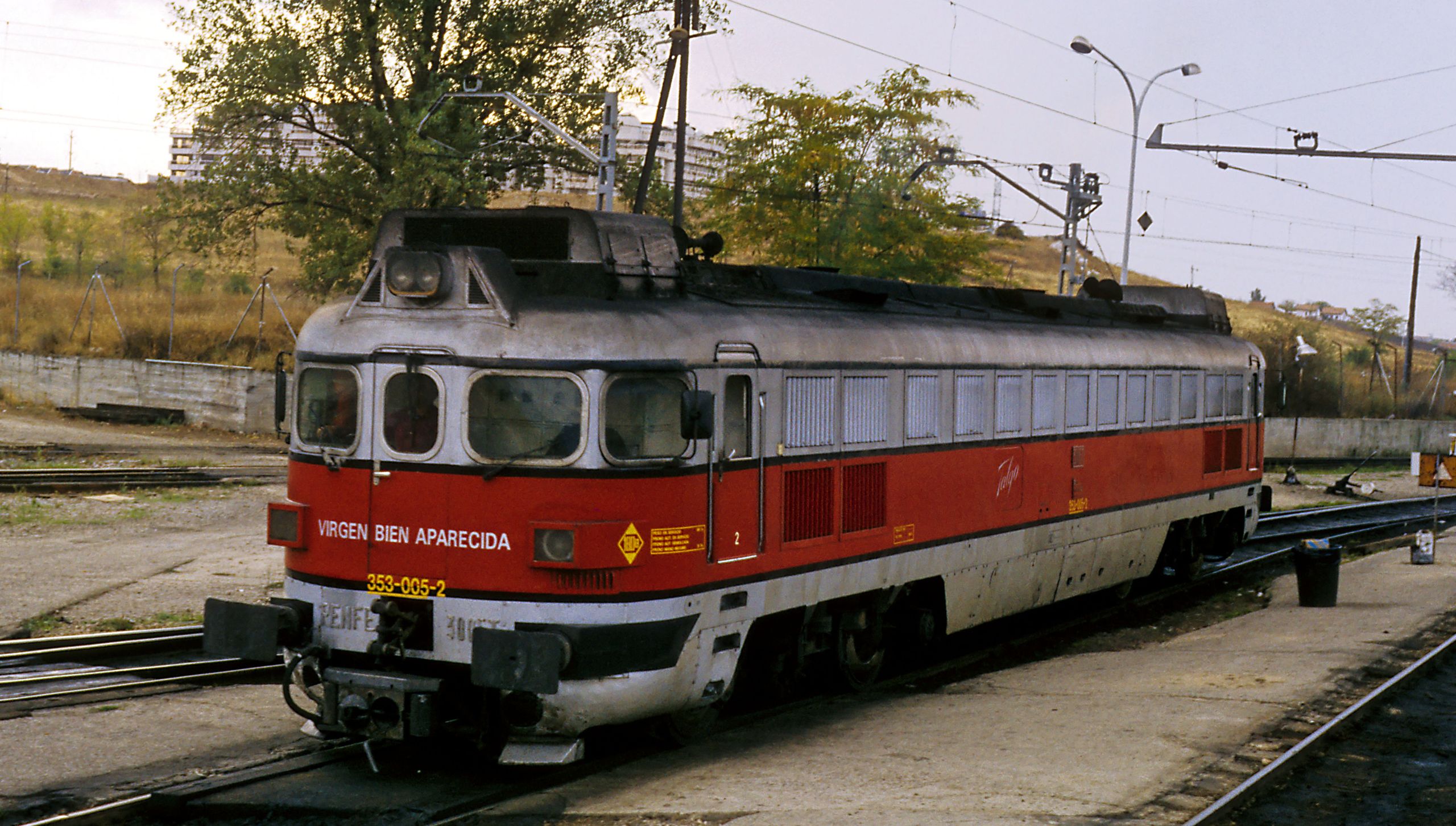 353.005 “Virgen bien Aparecida” at the Las Rosas Talgo works