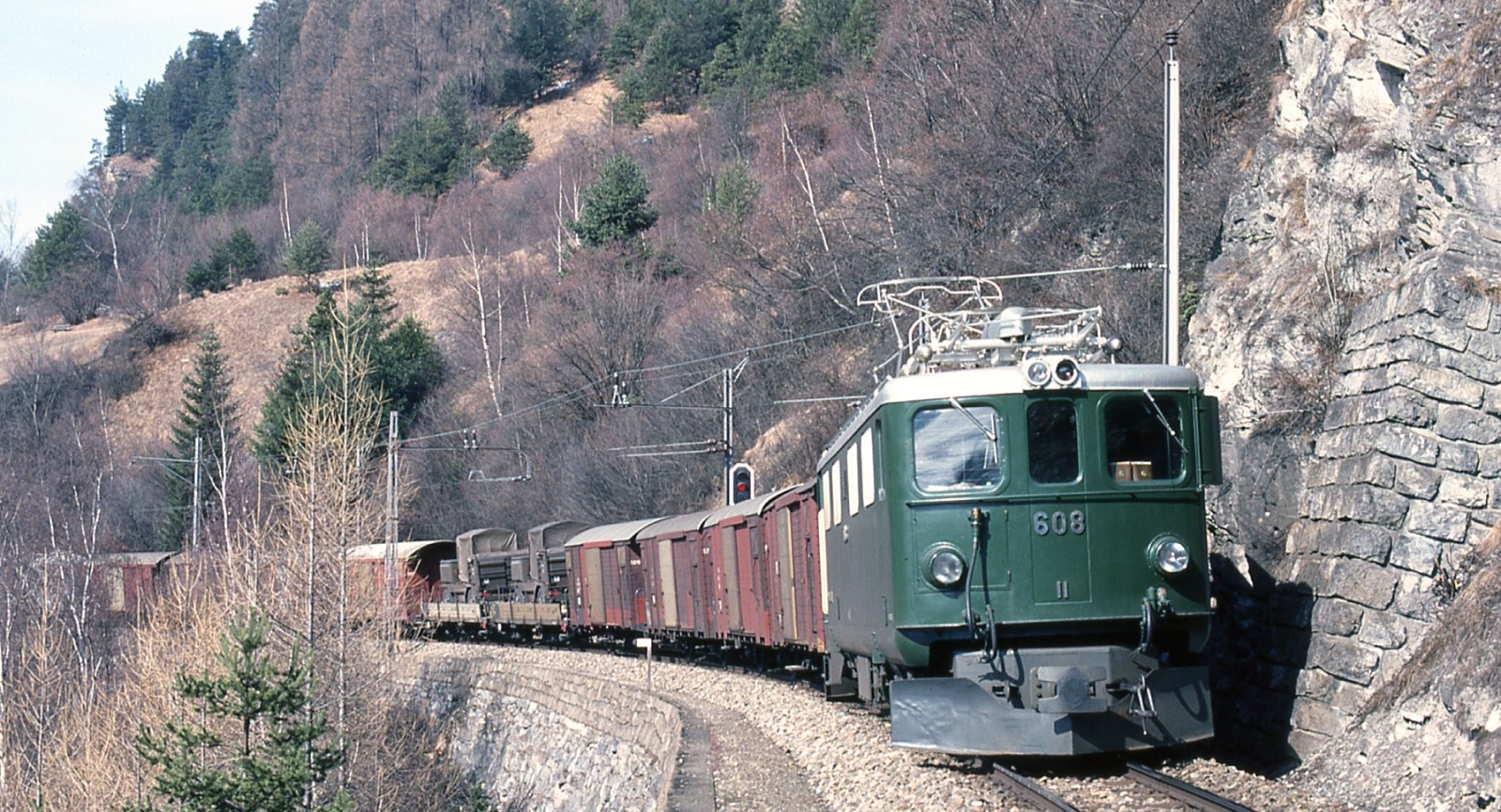 No. 608 still with historic head shape in 1985