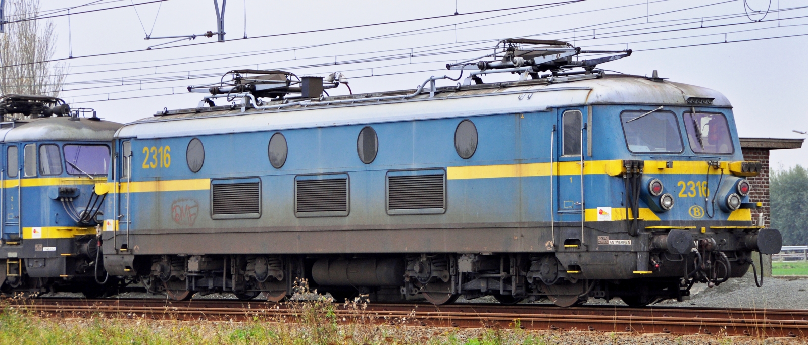 2316 in 2011 together with a second class 23 locomotive, you can see the cables for the multiple control