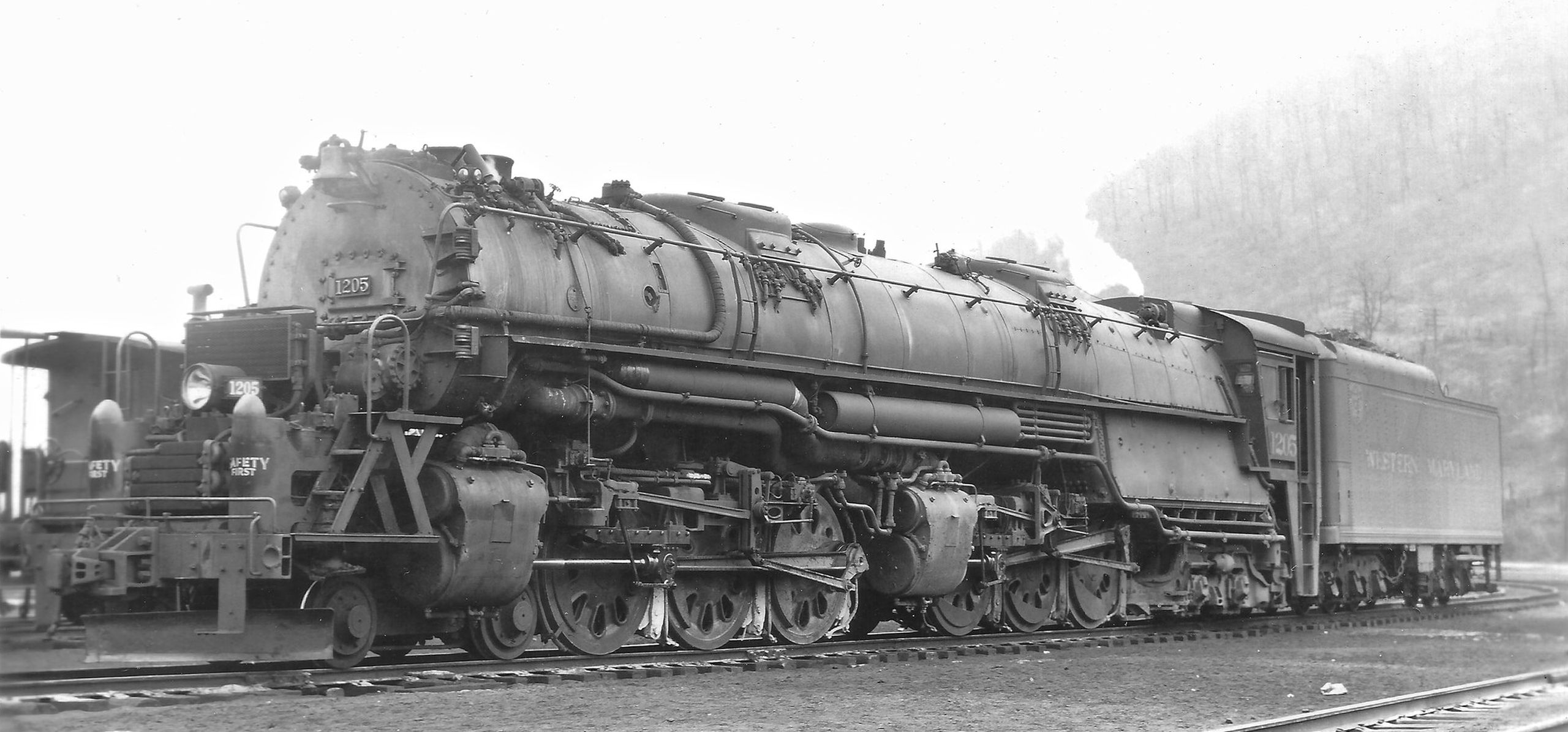 No. 1205 in April 1947 at Maryland Junction, West Virginia