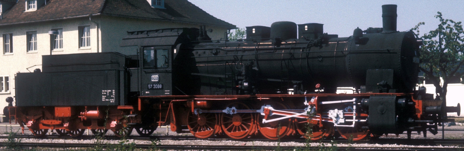 57 3088 in May 1975 in Haltingen