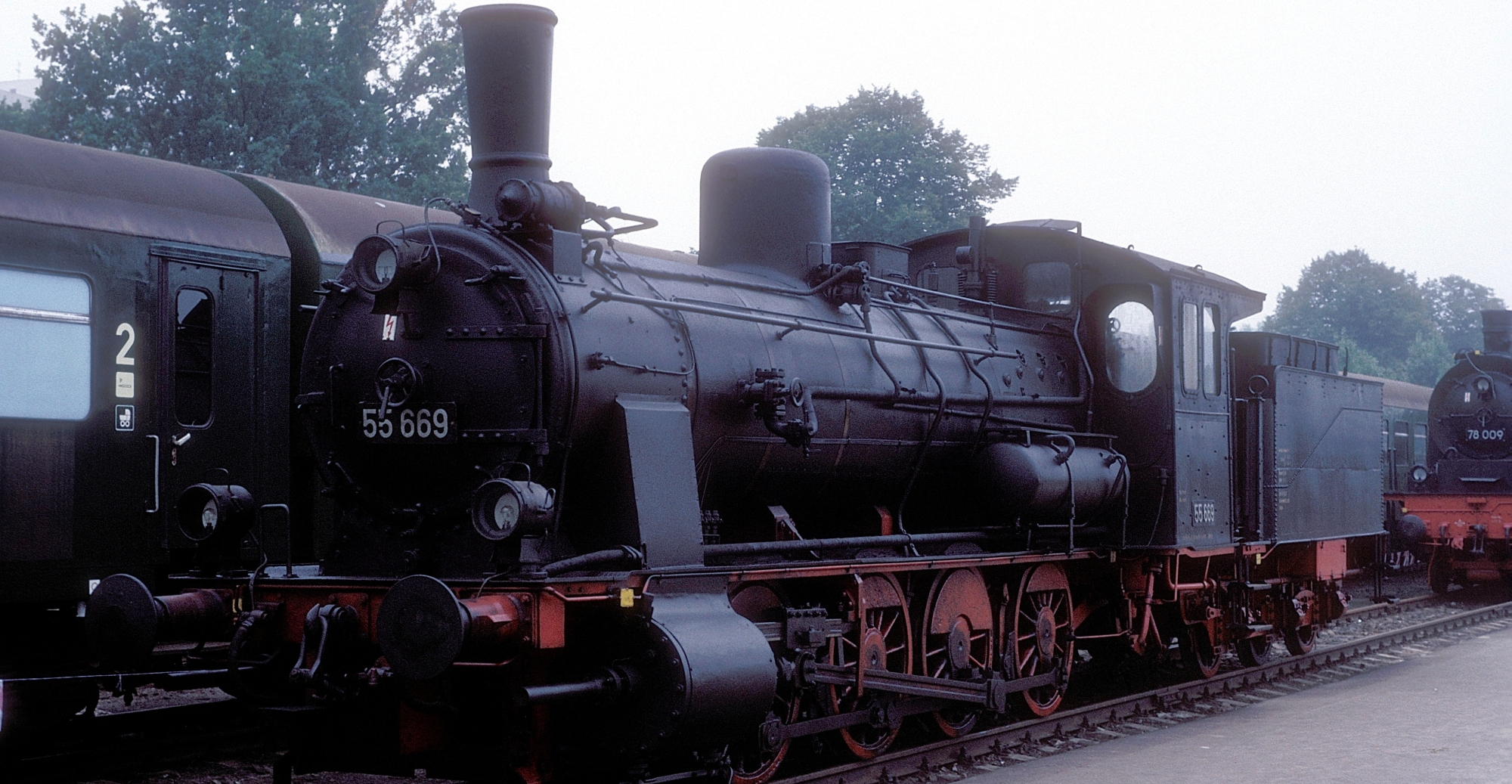 55 669 in September 1988 in Potsdam