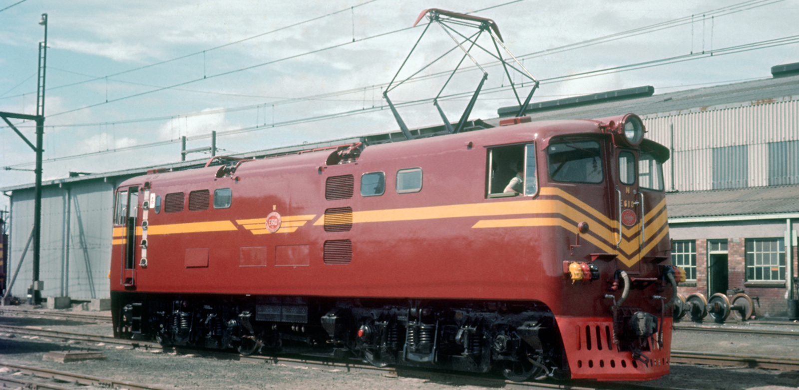 5E1 of the second series No. E610 in April 1970 at the Paardeneiland depot